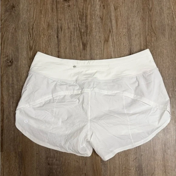 Lululemon • Speed Up Low Rise Lined Shorts - Picture 11 of 11